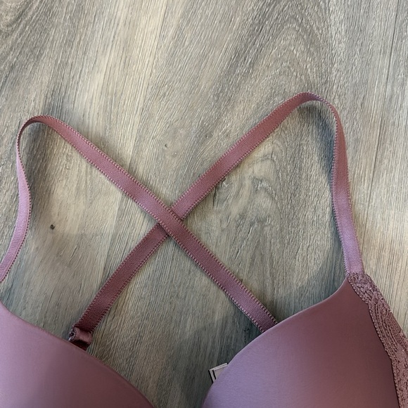 Victoria's Secret dream angle push up Pink Lace Trim Bra size 32DD - Picture 3 of 8